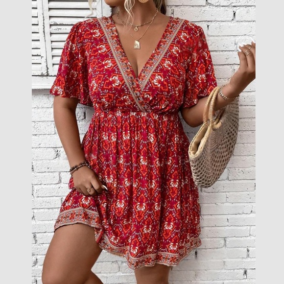 Dresses & Skirts - Boho plus size floral print butterfly sleeve dress red